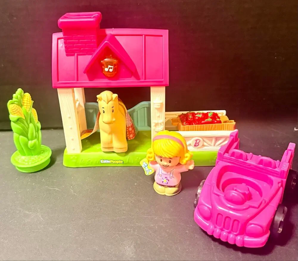 Fisher-price Little People Barbie Horse Stable Playset Light Sounds & 7 Pieces